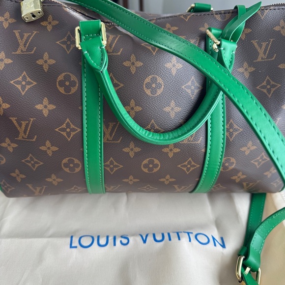 Brown and green bag - Picture 10 of 13